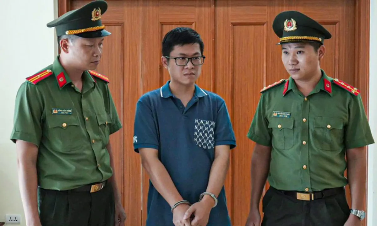 khoi-to-2-nguoi-dieu-hanh-web-den-1-of-1-11020623