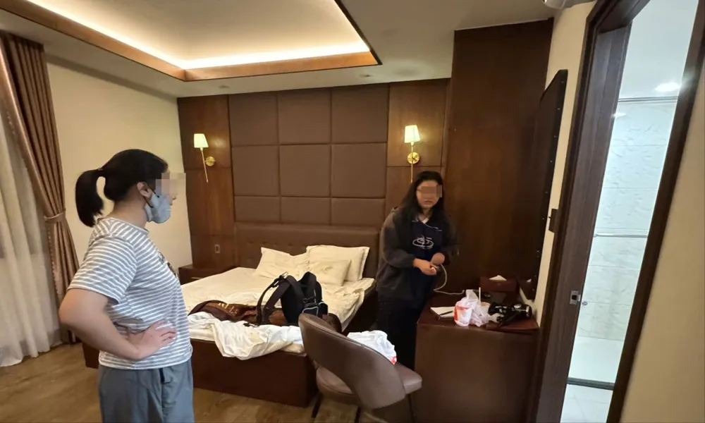 Giả mạo công an, ép học sinh vào nhà nghỉ để dàn cảnh bị bắt cóc