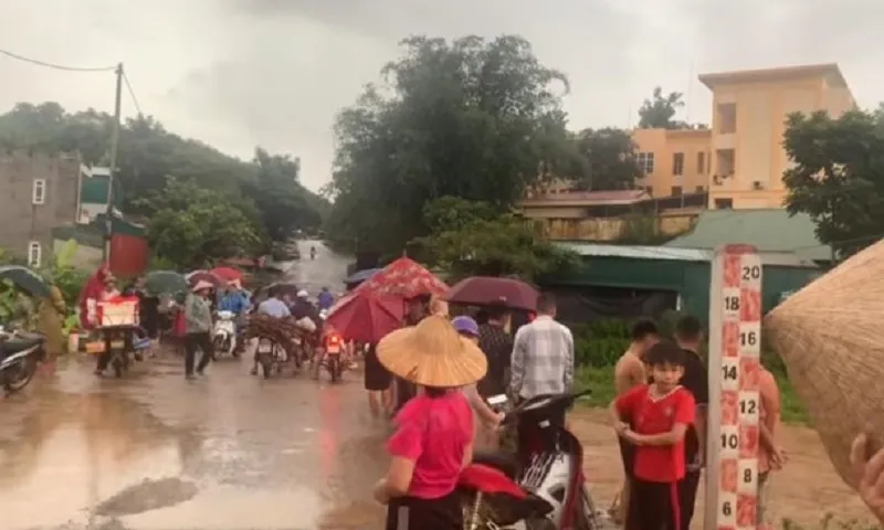 Mưa lũ Phú Thọ