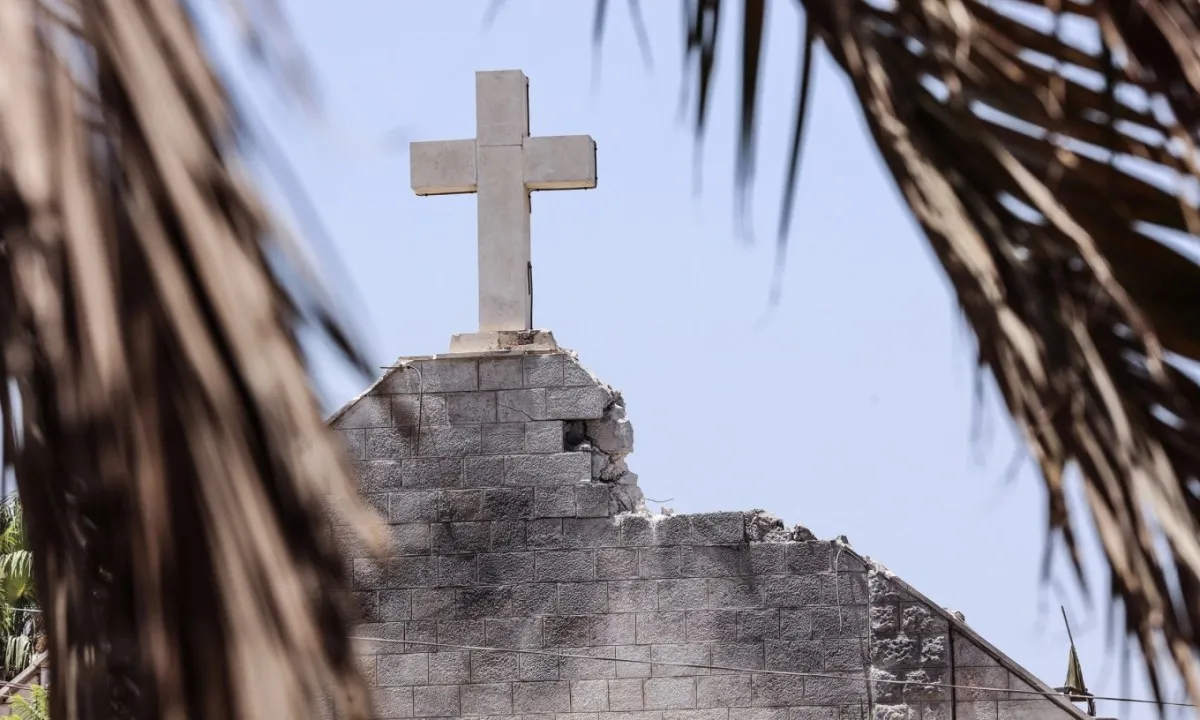 Ông Trump yêu cầu Israel giải trình vụ pháo kích trúng nhà thờ Công giáo ở Gaza