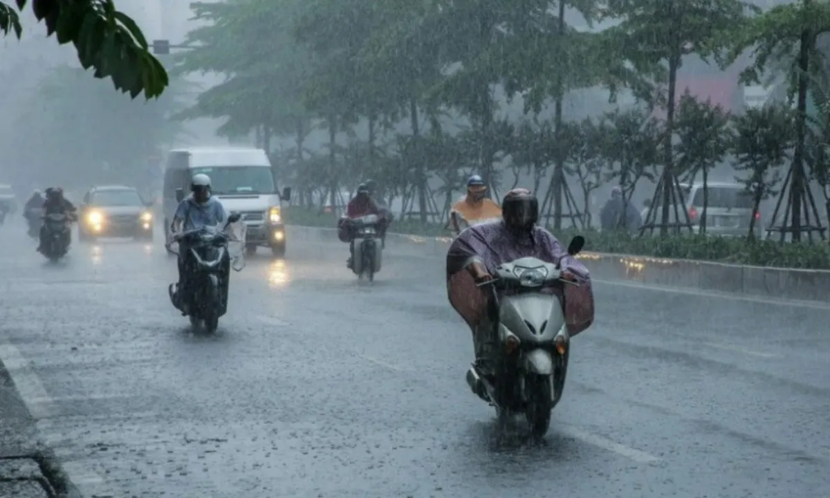 Thời tiết ngày 18/7: Nam Bộ có mưa rào và dông