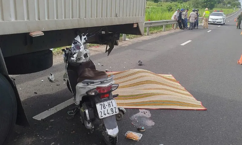 Hiện trường vụ tai nạn làm 3 bà cháu tử vong