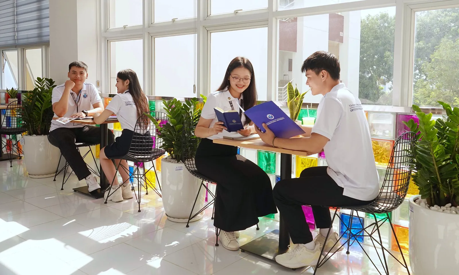 Trường Đại học Quốc tế công bố điểm sàn xét tuyển từ 15-24