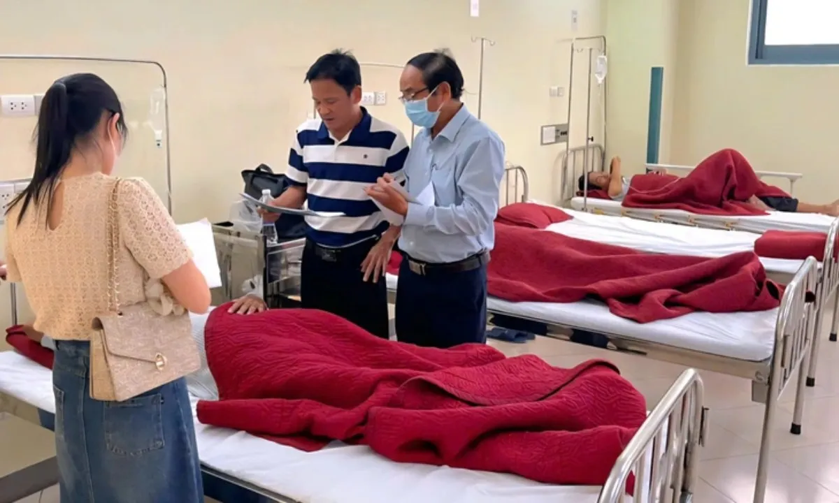 ngo-doc-thuc-pham-o-hue-17530676022981584059389