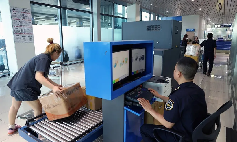 Mở lại Cảng hàng không Vân Đồn và Cát Bi sau khi tạm dừng vì bão số 3