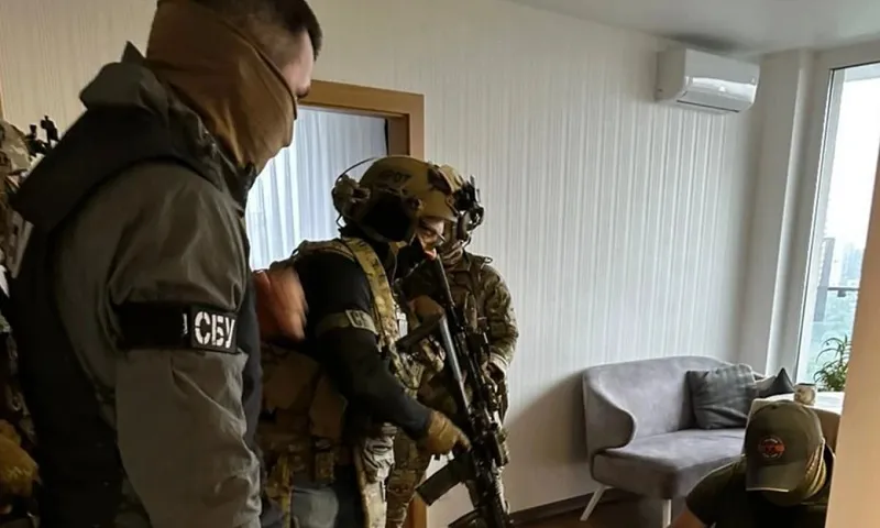 Ukraine bắt giữ loạt quan chức nghi hoạt động gián điệp