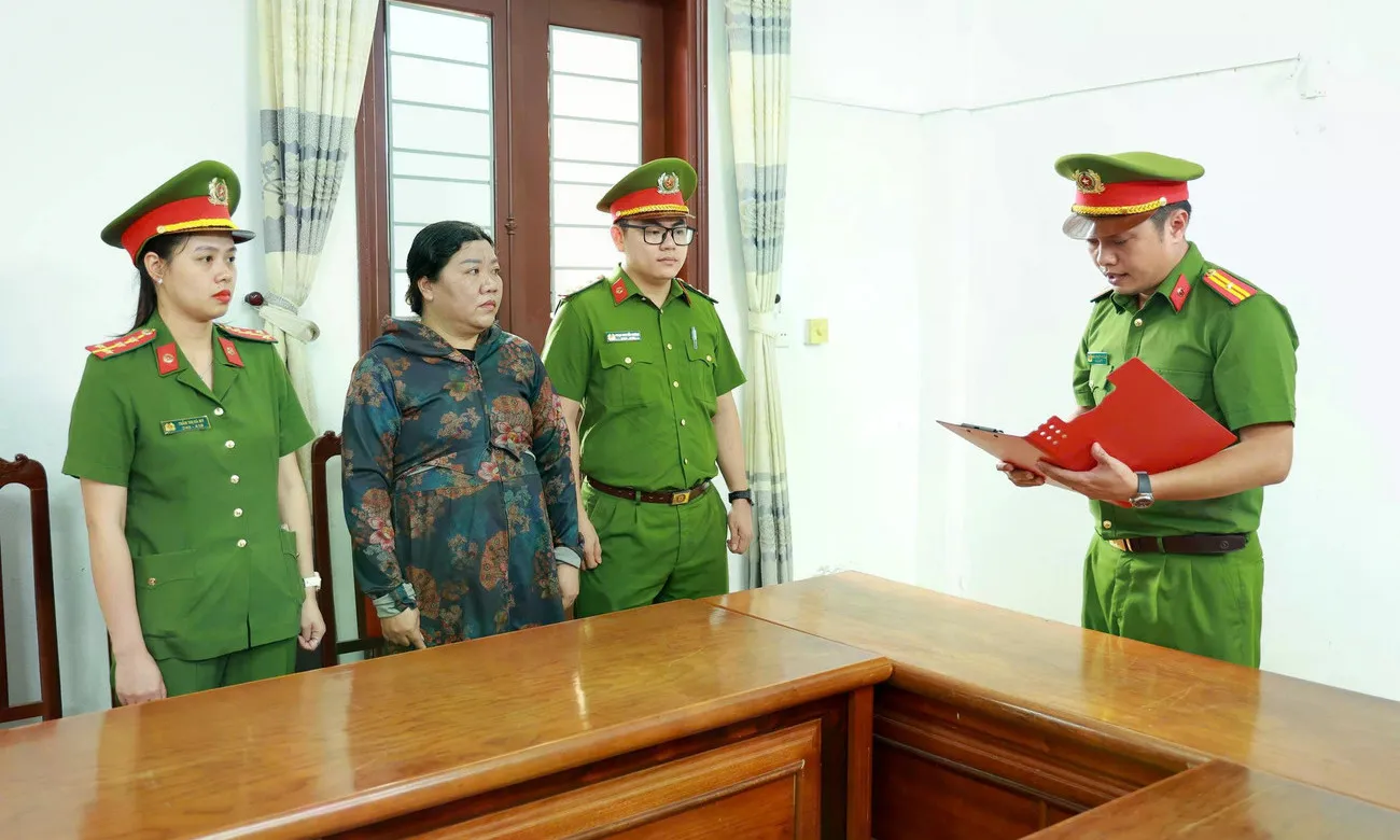 Quảng Trị: Vay tiền đánh bạc để gỡ thua, người phụ nữ bị bắt tạm giam