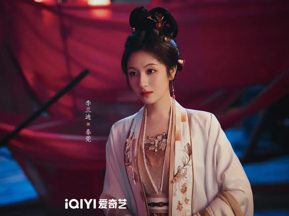 ly-lan-dich-thay-doi-qua-tung-nam-8