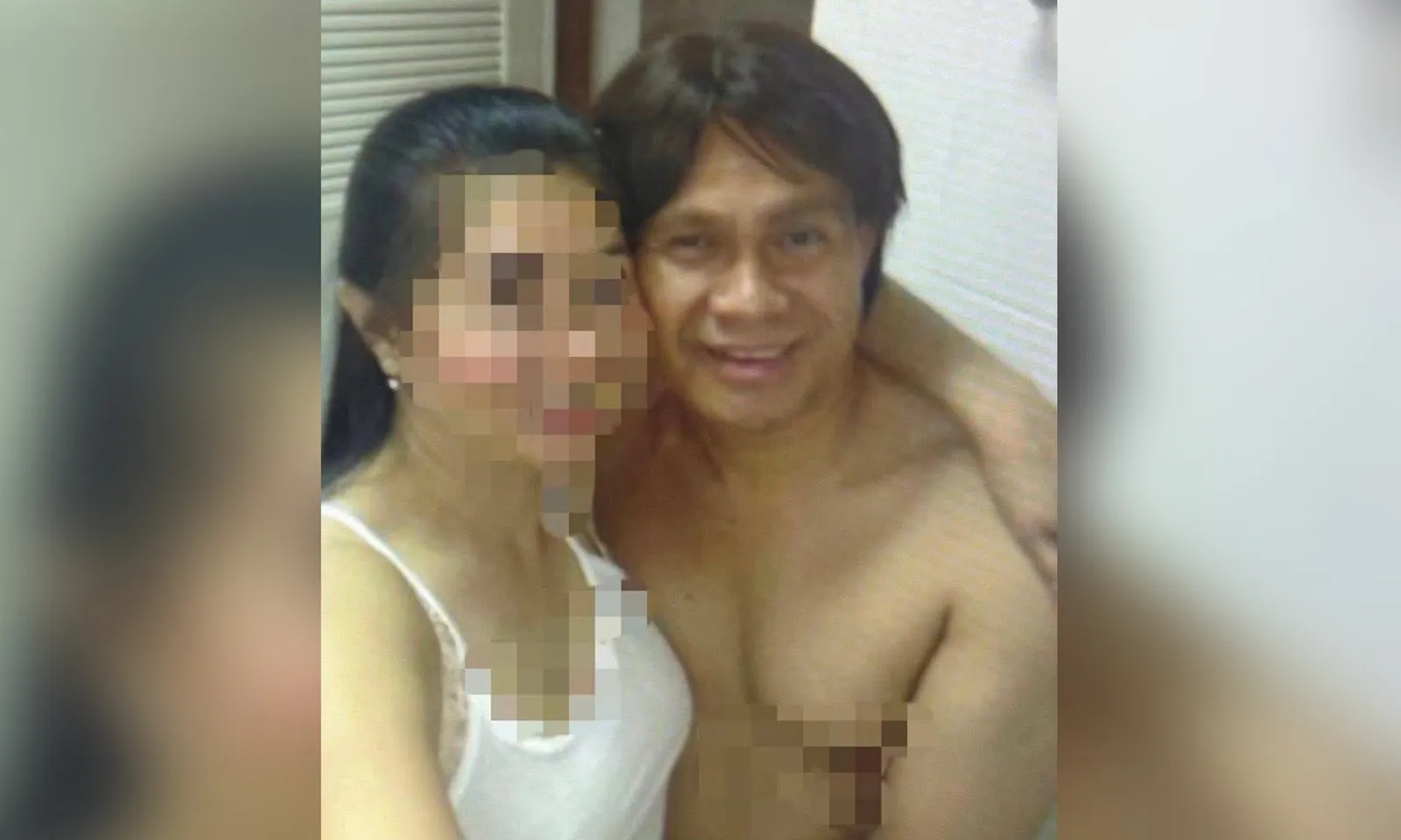 Thái Lan điều tra một nhà sư trụ trì đội tóc giả ôm phụ nữ