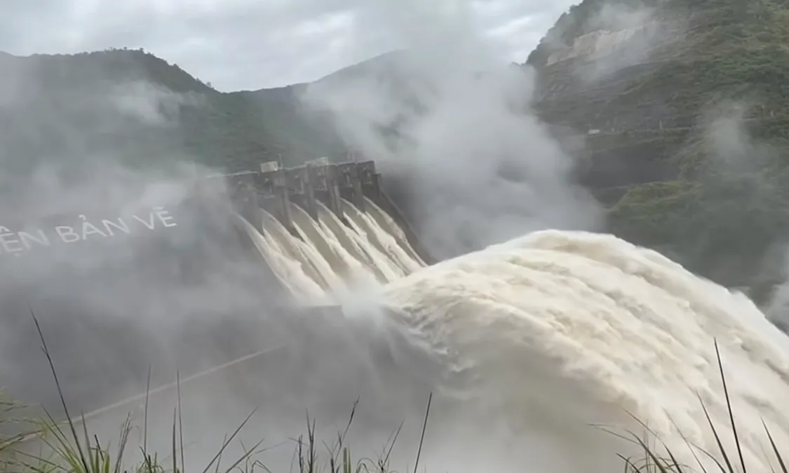 thuy-dien-ban-ve-17532402091221068926772