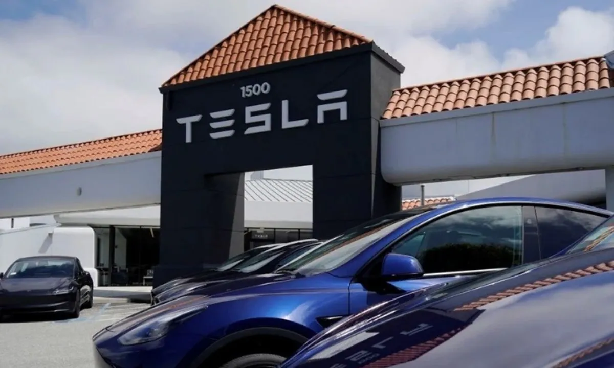 Tesla tung “át chủ bài” xe giá rẻ giữa lúc doanh thu lao dốc lịch sử