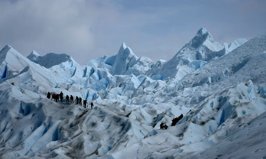 Châu Âu đối mặt khủng hoảng nước do băng tan sớm tại dãy Alps