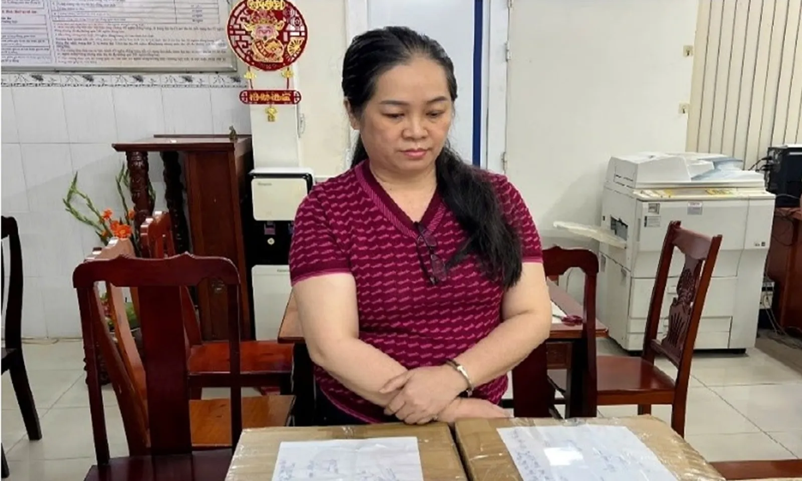 Khởi tố công chứng viên cùng đồng phạm lừa đảo chiếm đoạt hơn 16 tỷ đồng