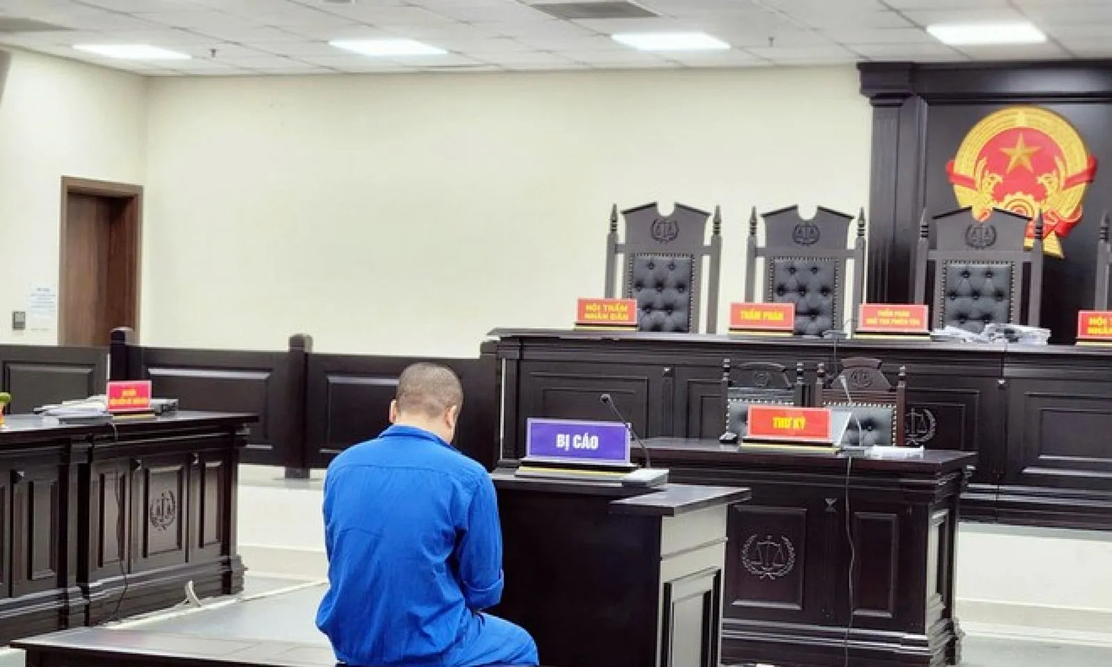 Tranh giành khách, tài xế xe ôm đâm chết đồng nghiệp giữa phố Hà Nội