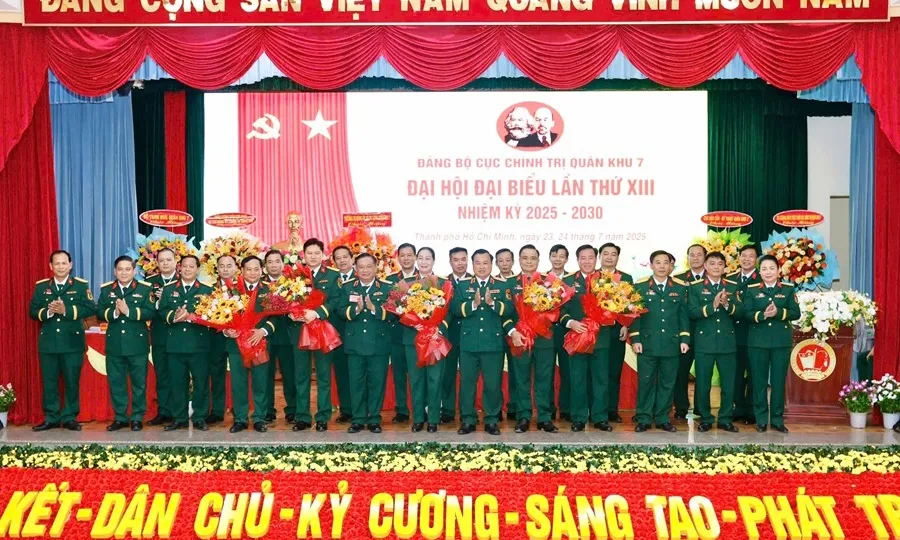 Đại tá Trần Đức Thắng được bầu làm Bí thư Đảng ủy Cục Chính trị Quân khu 7