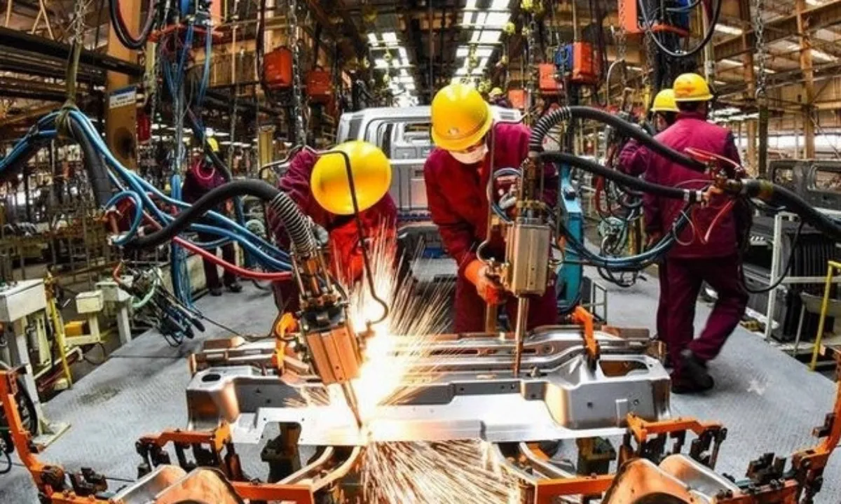 Standard Chartered dự báo tăng trưởng GDP Việt Nam 2025 bao nhiêu?