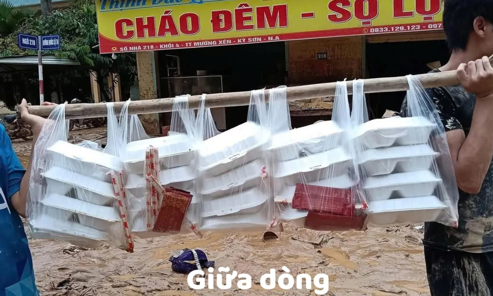 Cơm treo gánh, thương treo lòng