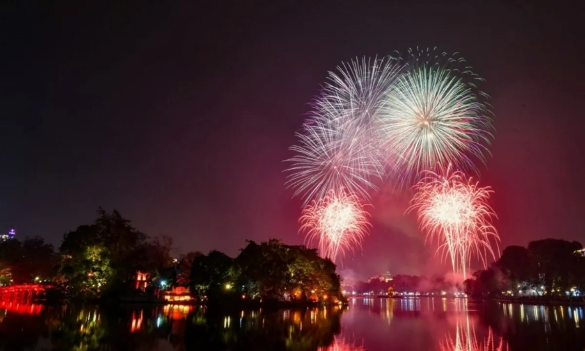 Hà Nội bắn pháo hoa ngày 10/8 tại Mỹ Đình