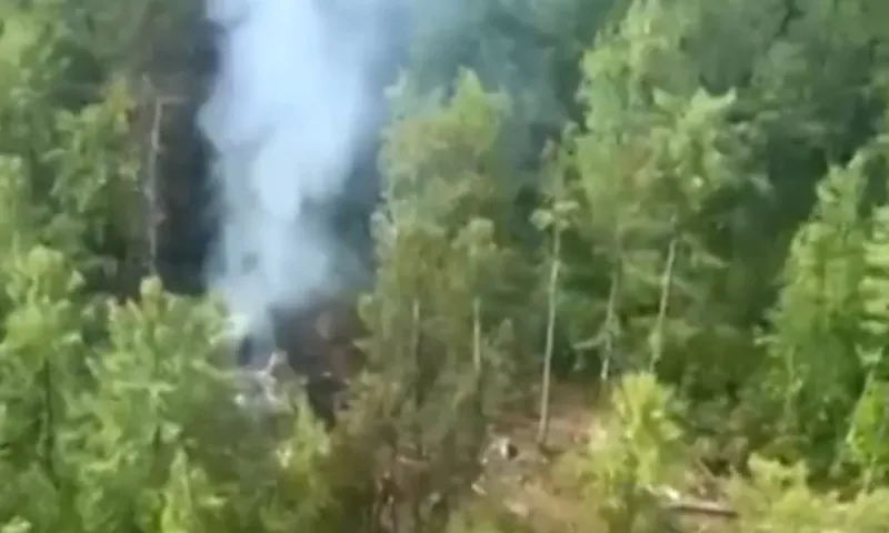 Máy bay chở khách của Nga rơi có niên đại từ thời Liên Xô, gần 50 tuổi