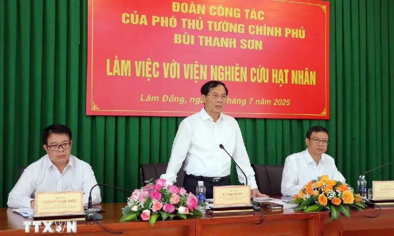Phó thủ tướng Bùi Thanh Sơn: Viện hạt nhân Đà Lạt là “chim đầu đàn” của ngành năng lượng nguyên tử