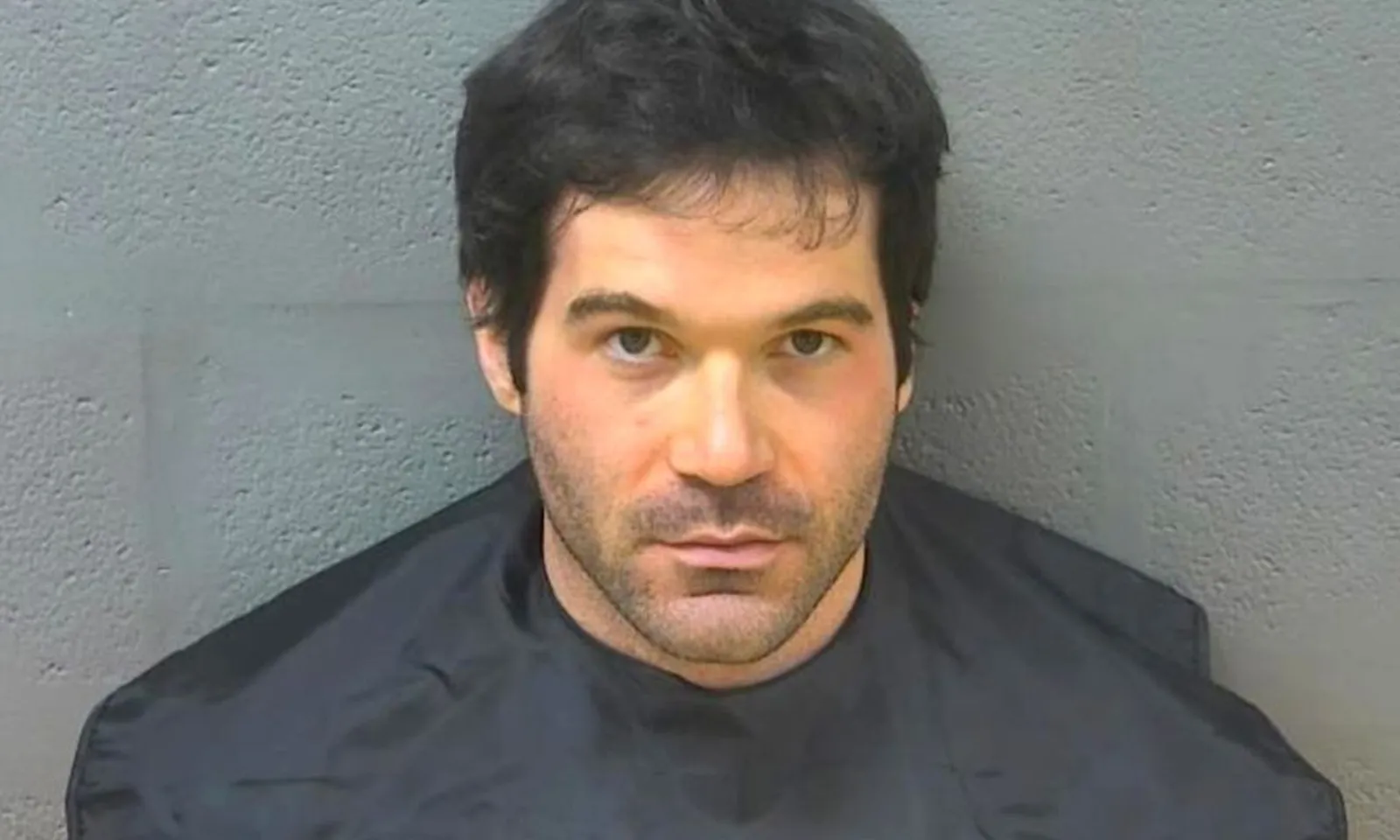 Tiếp viên hàng không bị kết án 18,5 năm tù vì quay lén các bé gái trong phòng vệ sinh máy bay