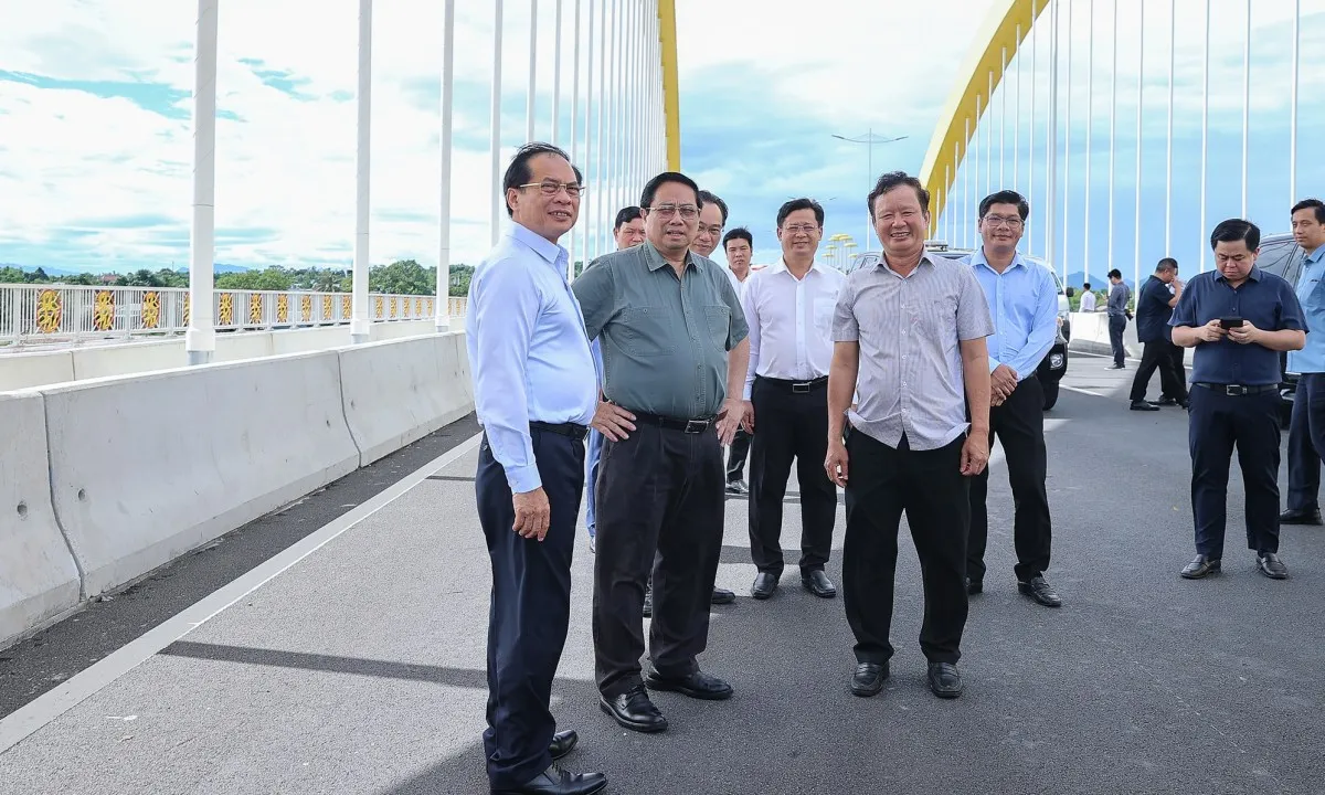 Thủ tướng: Khai thác hiệu quả quỹ đất 2 bên bờ sông Hương