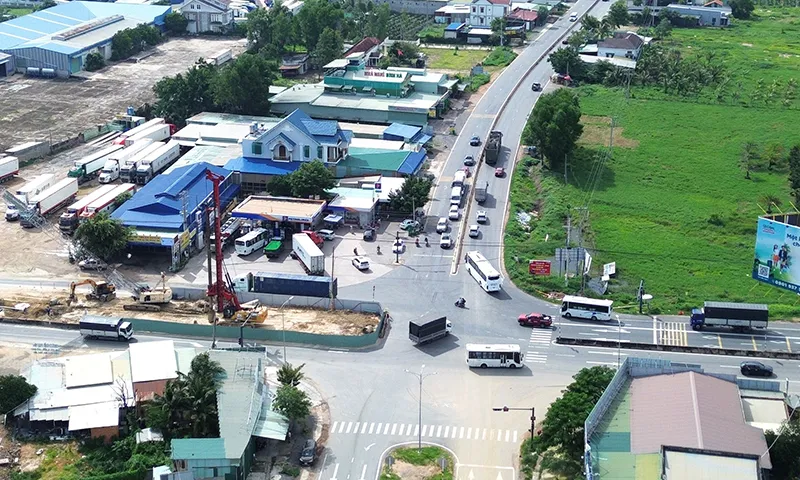 Chú ý khi đi qua đoạn đang thi công cầu vượt nút giao Ba Bàu, quốc lộ 1