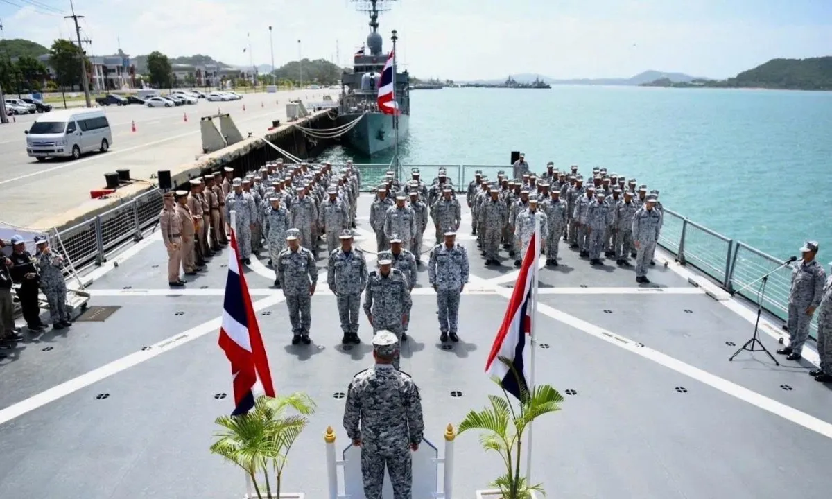 Campuchia lần đầu công bố thương vong nặng nề | Thái Lan triển khai tàu chiến