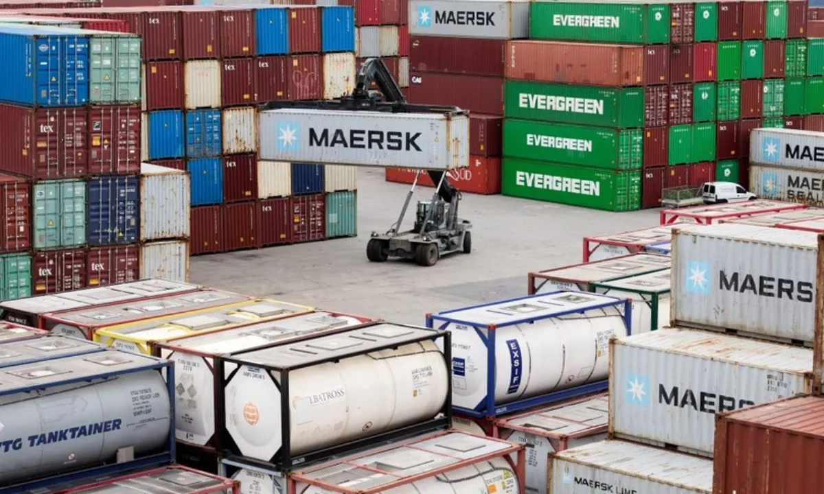 Mỹ - EU chạy nước rút trước hạn chót áp thuế