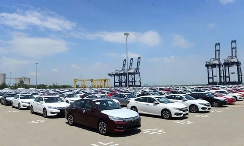 Nhập khẩu ô tô Việt Nam tháng 6/2025: Tăng trưởng kỷ lục