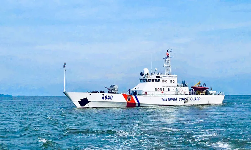 Tàu Cảnh sát biển CSB 4040 đóng mới trước kế hoạch hơn 4 tháng