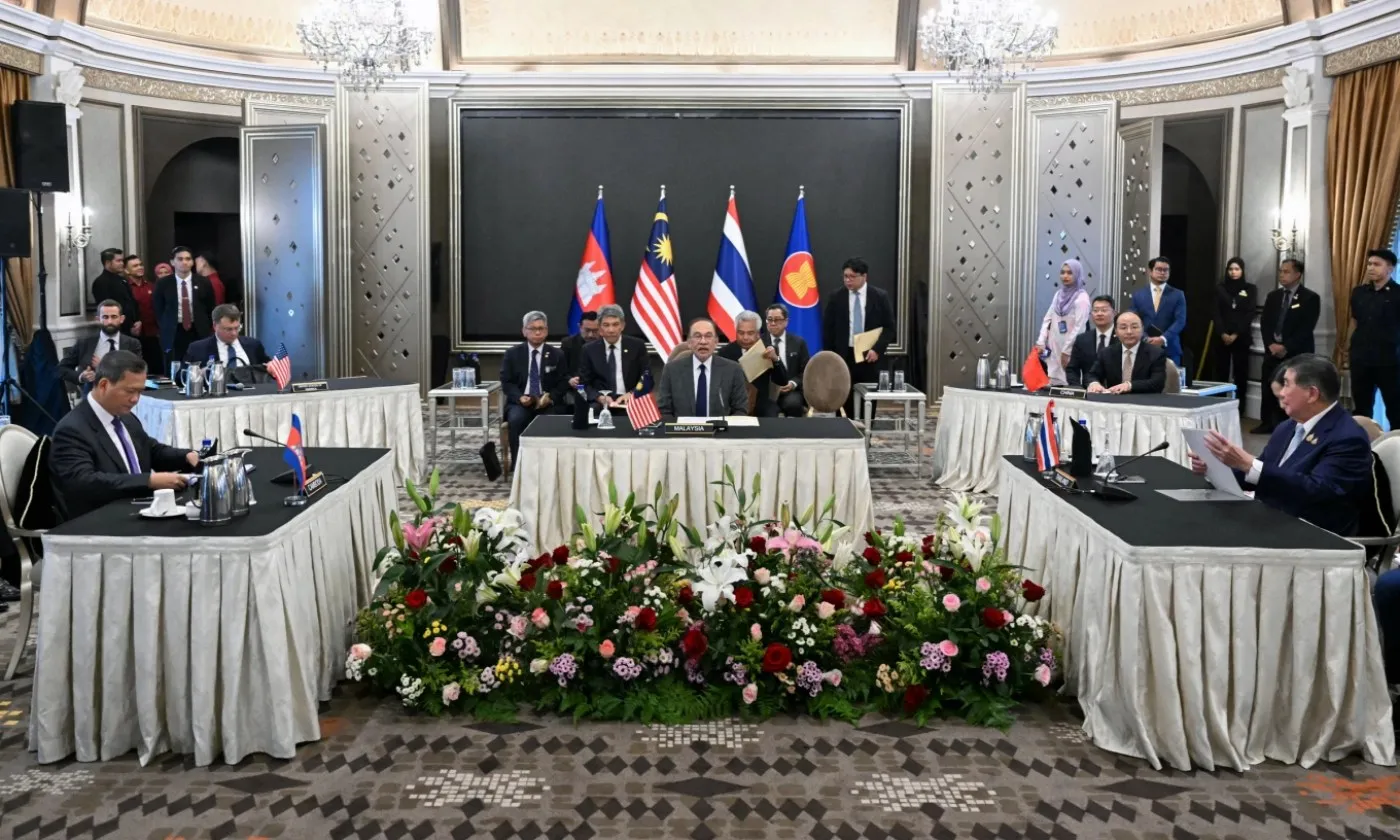 Campuchia - Thái Lan bắt đầu đàm phán ngừng bắn tại Malaysia