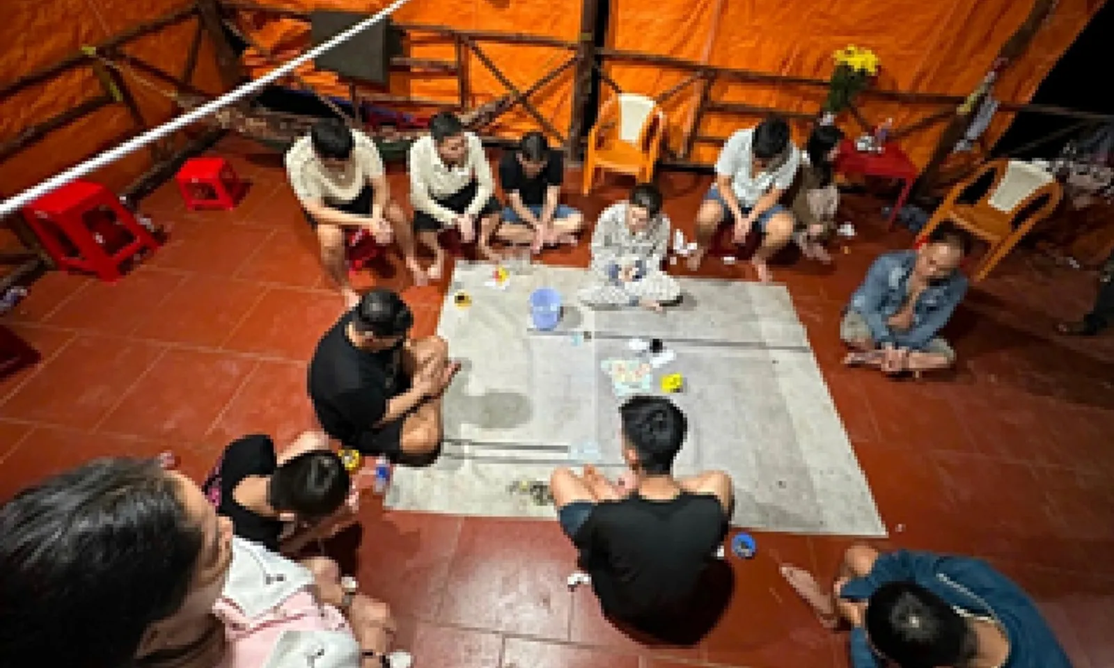 Triệt xoá tụ điểm tổ chức đánh bạc quy mô lớn tại vùng biên