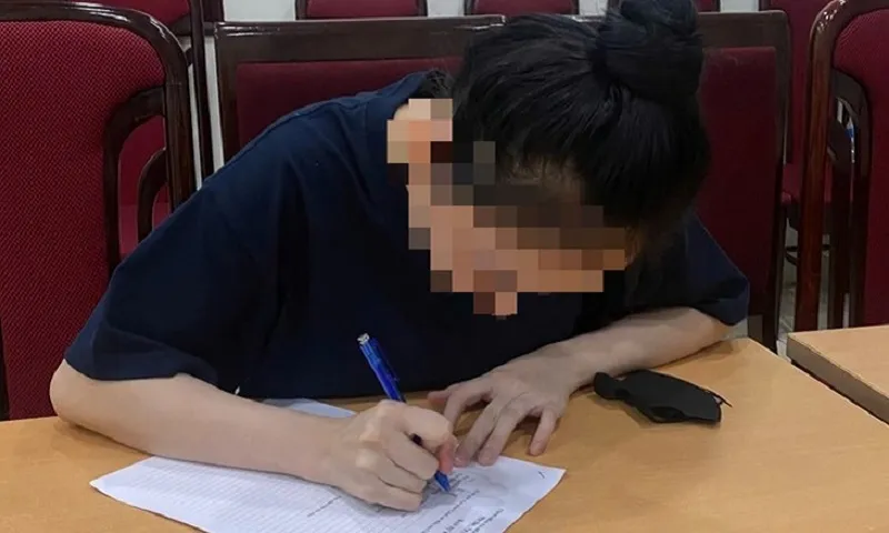 mại dâm nữ tại cơ quan điều tra - Ảnh CACC