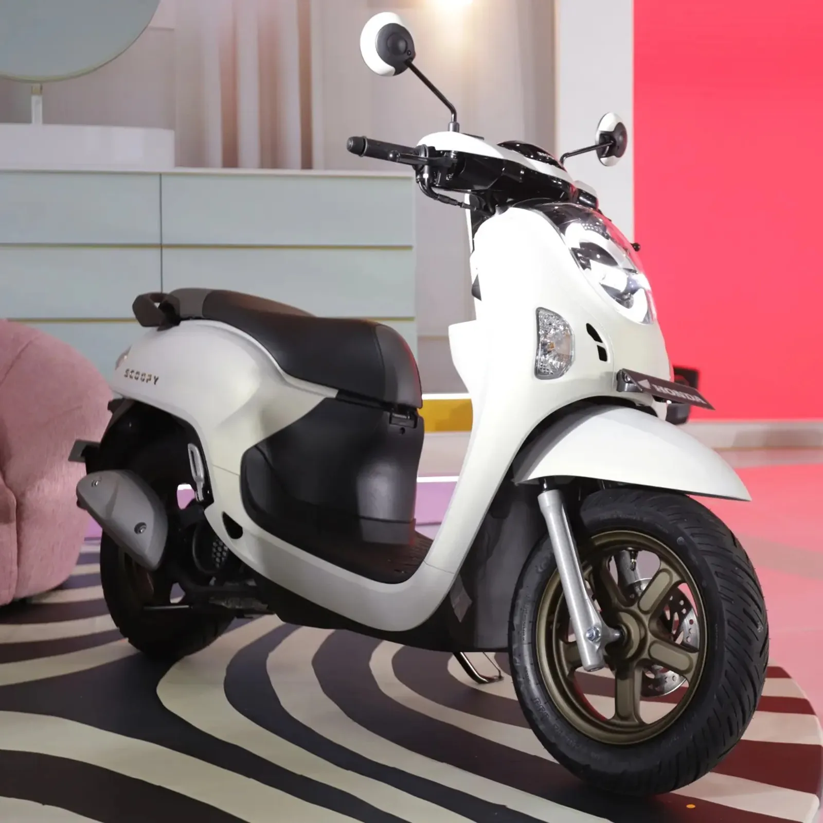 honda-scoopy-2025-13-1730965929590541937905