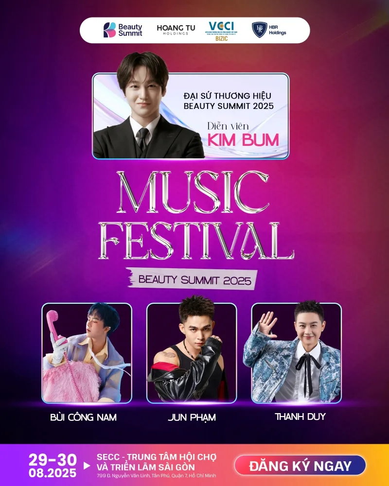 kim-bum-va-song-ji-hyo-chot-deal-den-viet-nam-vao-thang-8 20250729-140058-04