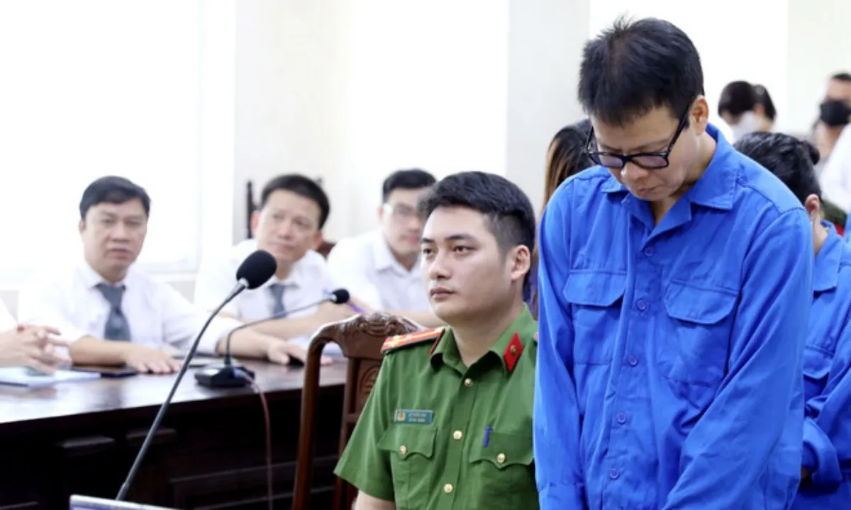 Cựu tổng biên tập tạp chí Môi trường Đô thị bị phạt hơn 13 năm tù