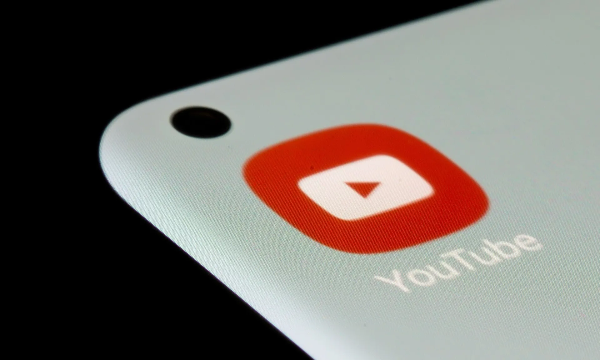 youtube-300725