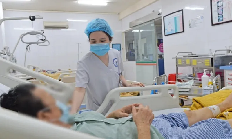 Bệnh nhân được điều trị tích cực tại Bệnh viện Nội tiết Trung ương - Ảnh BVCC