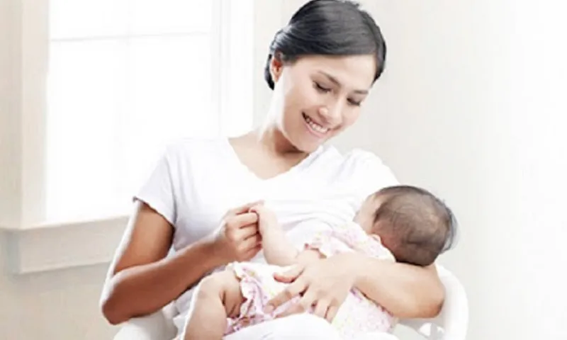 nuôi con bằng sữa mẹ chăm sóc trẻ sơ sinh mẹ con