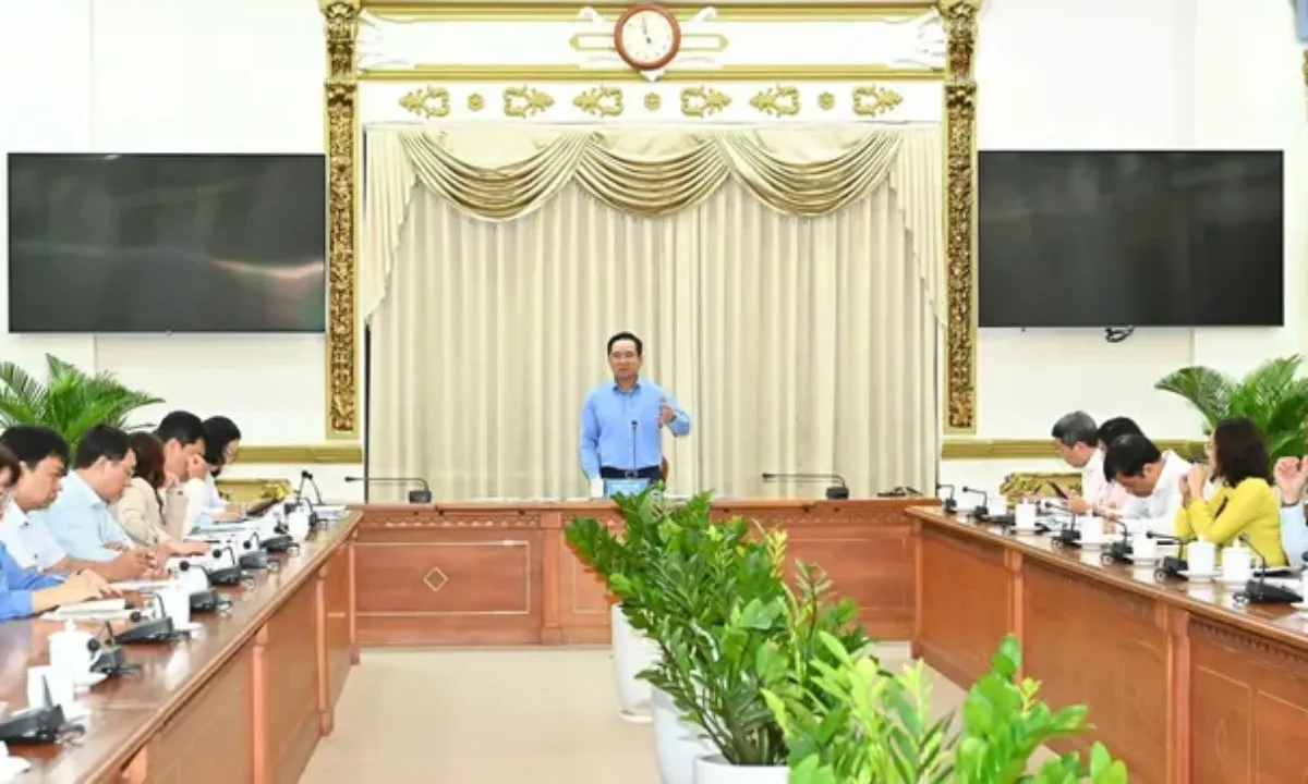Chủ tịch TPHCM: Mỗi phường phải xác định trọng tâm, chương trình đột phá 5 năm tới