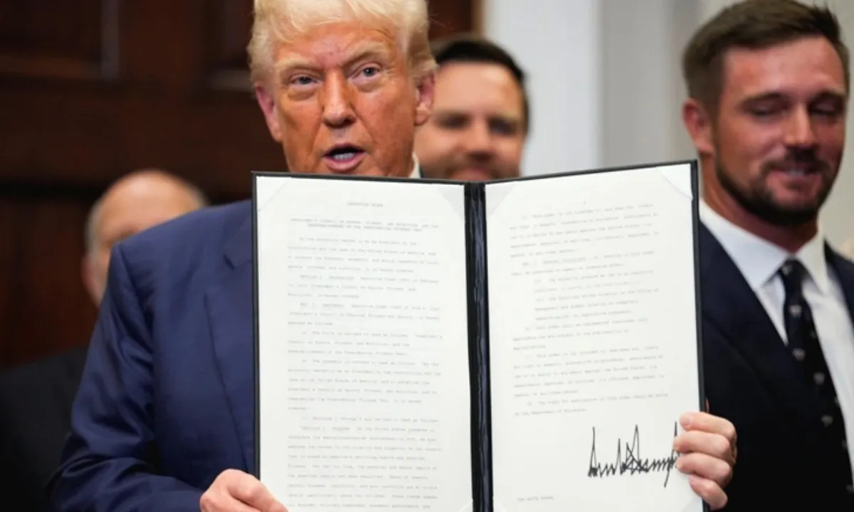 2025-07-31t210604z1031224273rc2wxfa81wktrtrmadp3usa-trump-1754009564612878926767