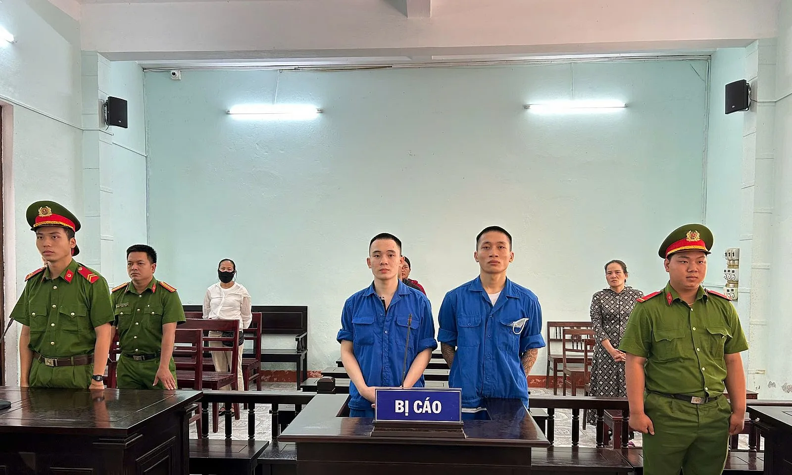 Huế: Giao ma túy lấy vài trăm ngàn đồng, hai thanh niên lĩnh hơn 15 năm tù