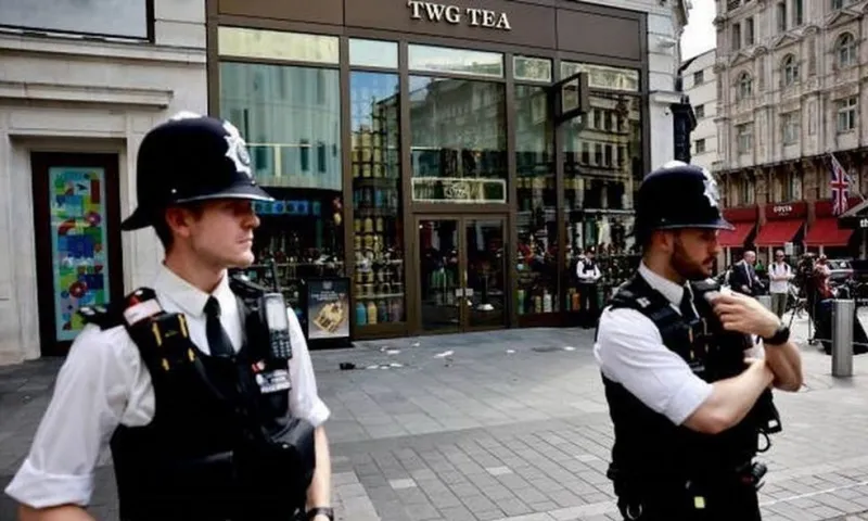 Anh siết kiểm soát dao kiếm sau loạt án mạng vị thành niên