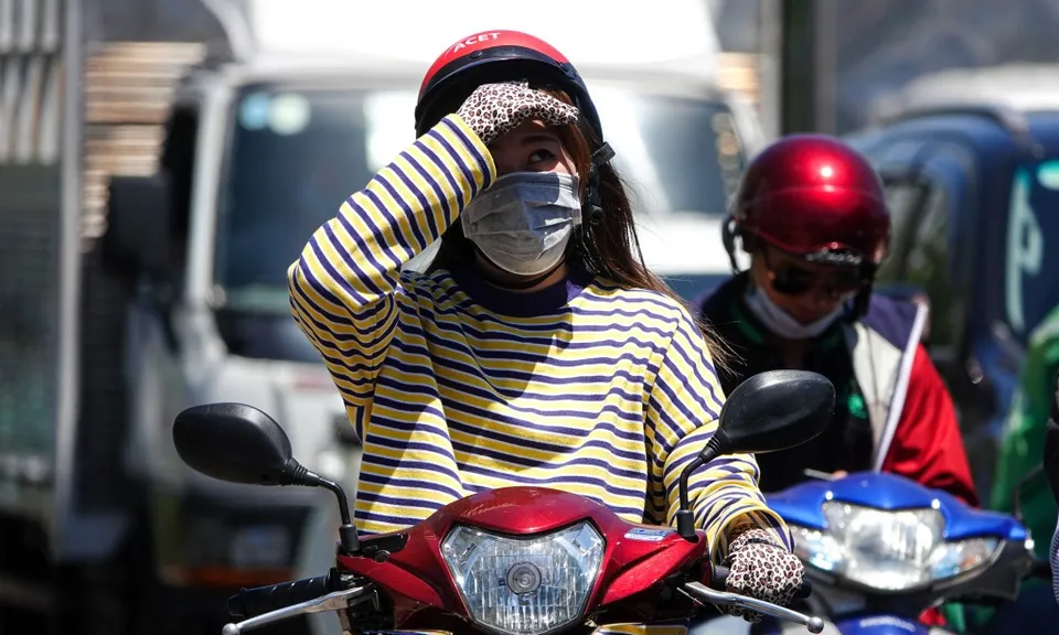 Nắng nóng bao trùm cả nước trong ngày 2/8