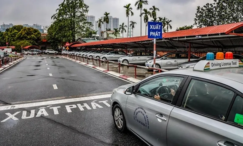 Còn hơn 36.800 học viên đã học lái xe từ trước ngày 1/3 nhưng chưa được sát hạch