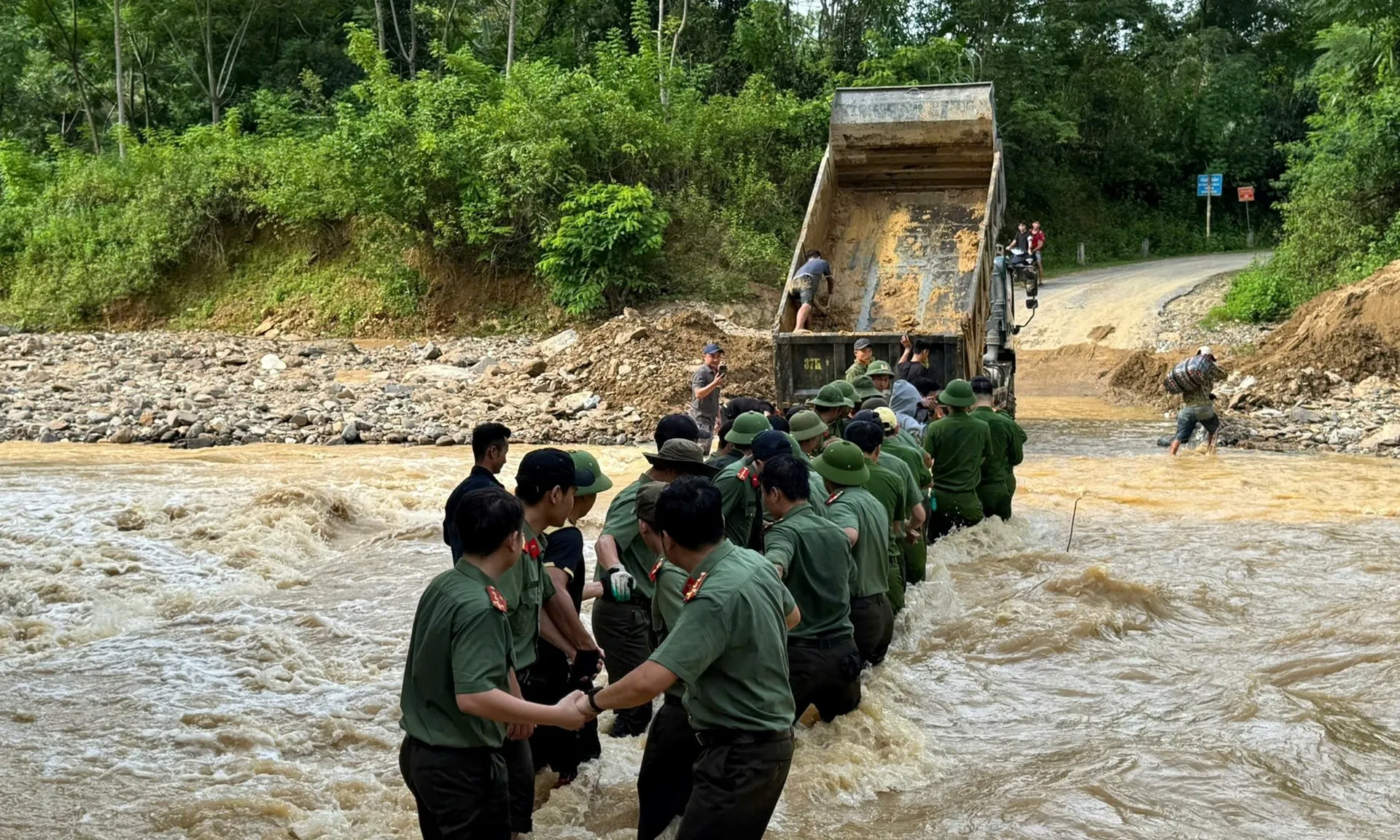 cong-an-tinh-nghe-an-040825