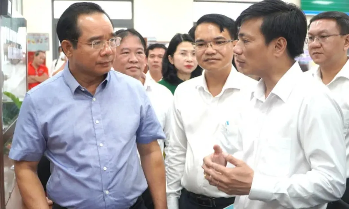 Chủ tịch TPHCM khảo sát Trung tâm hành chính công phường Bà Rịa