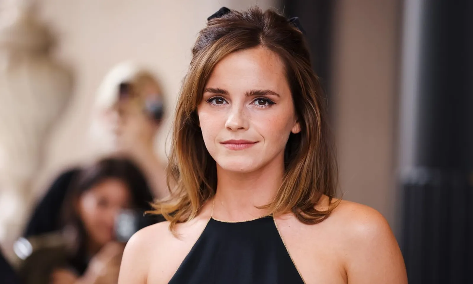 Ngôi sao phim Harry Potter Emma Watson bị cấm lái xe trong 6 tháng