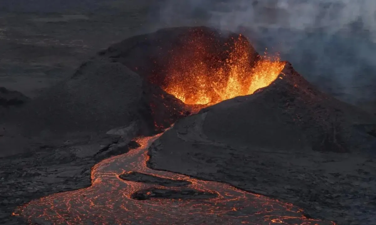 Núi lửa Krasheninnikov “thức giấc” sau 600 năm